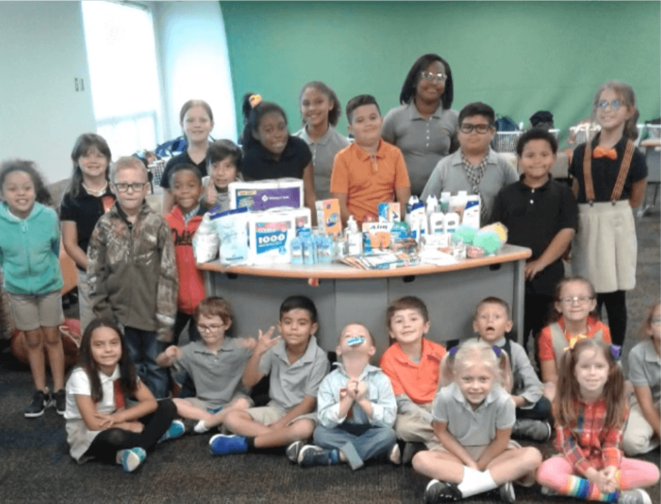 Right Club Gives Back slideshow-8